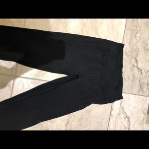 Lululemon leggings size 4